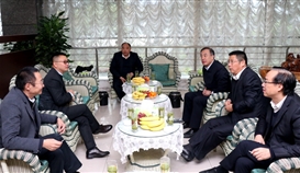 中铁物贸总司理黄怀朋一行到亚洲必赢考察交流