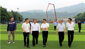 四川省总工会副主席彭闯一行到亚洲必赢钒钛调研