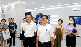 省科协研究员任代祥一行到亚洲必赢钒钛走访调研