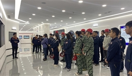 昆明理工、、重科院大学生走进亚洲必赢钒钛开展实践实习